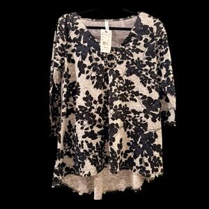 NWT NY Collection Charcoal Knit Top - Small